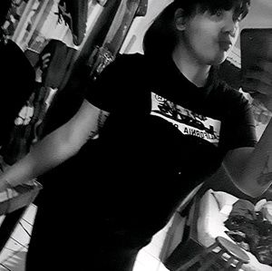 Meet your Posher, Shay